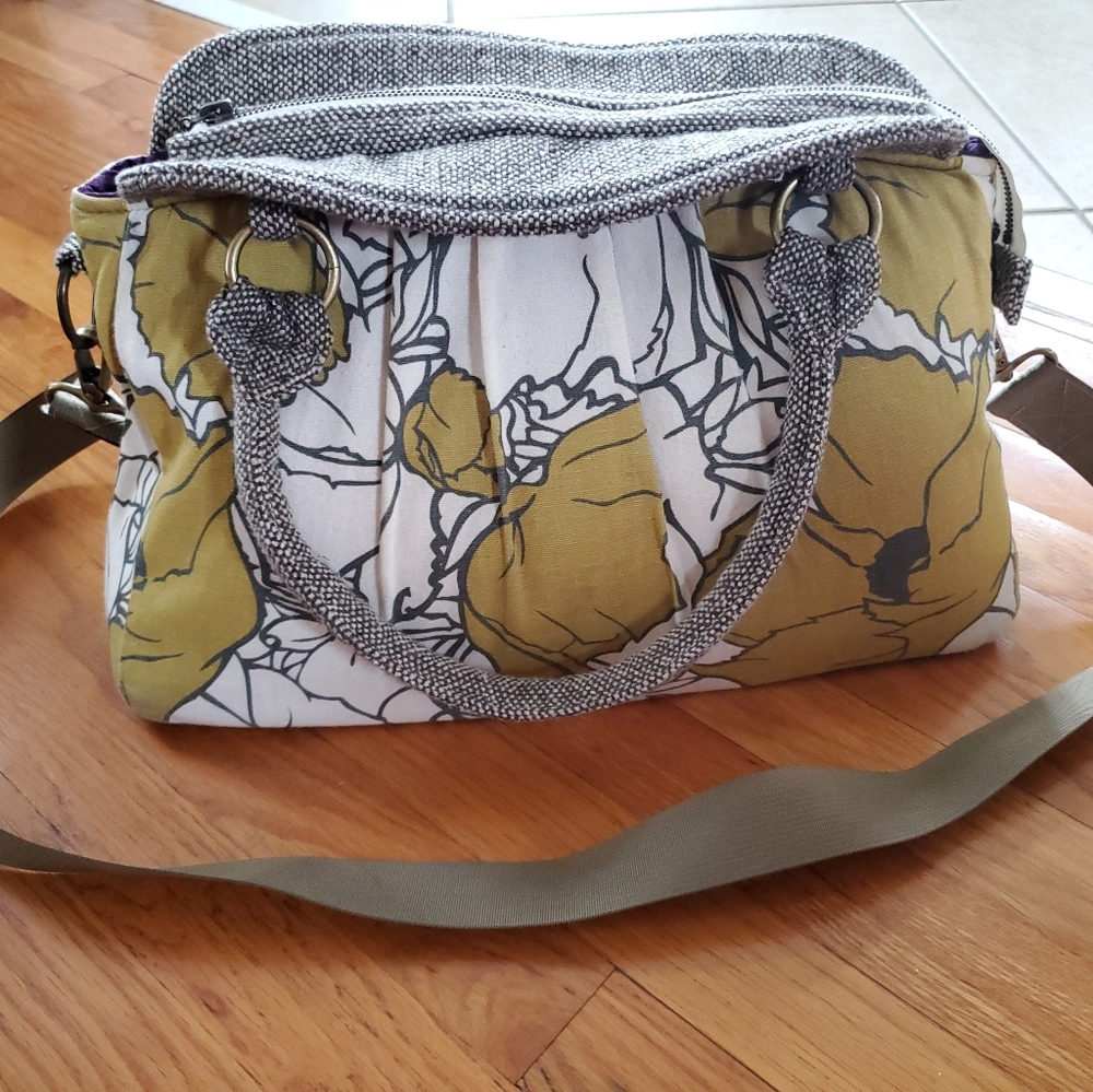 Ketti Floral Camera Bag Handbag + Free Strap!